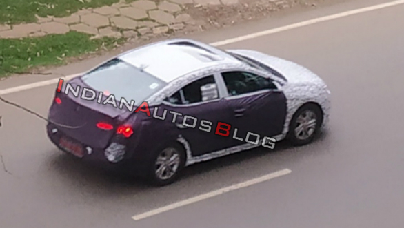 2019 Hyundai Elantra Facelift Spotted Testing In India