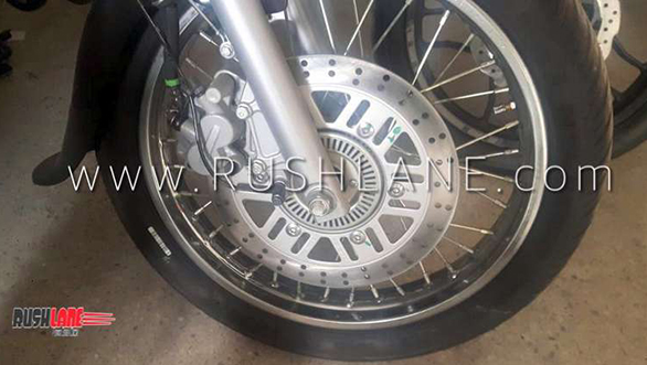 Bajaj Pulsar 150 180 220f And Avenger Cruise 220 With Abs Spied