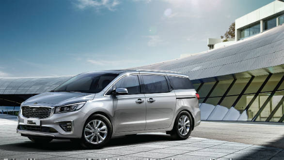 Confirmed India Spec Kia Carnival Mpv To Be Launched At