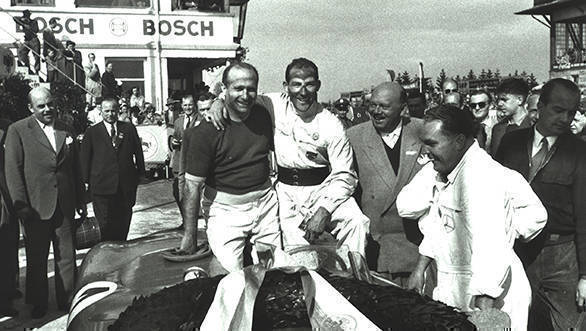 http://stat.overdrive.in/wp-content/uploads/2020/05/Stirling-Moss-for-web_3.jpg
