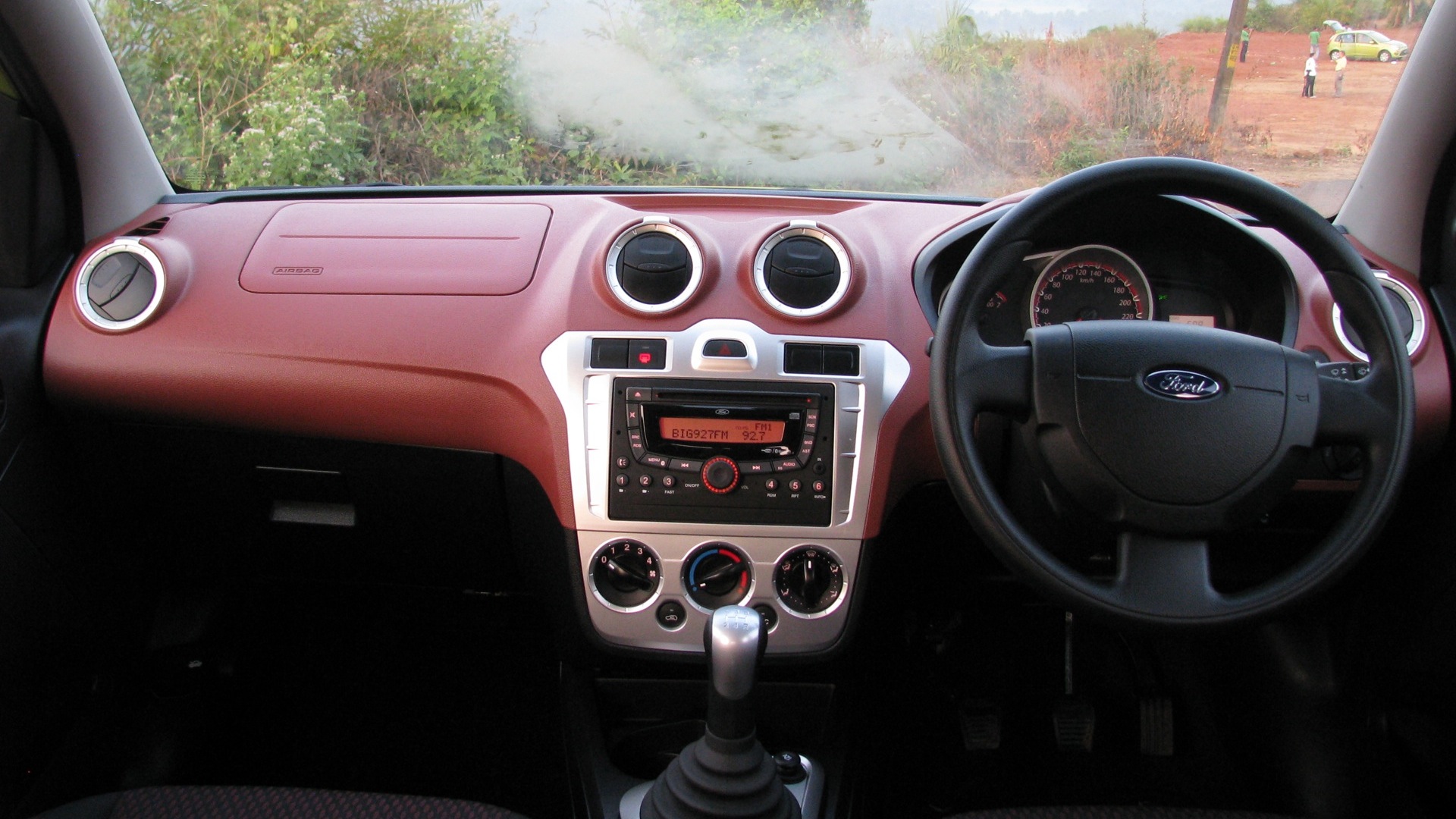 Ford-Figo-2013-1-2-Duratec-LXI-Interior
