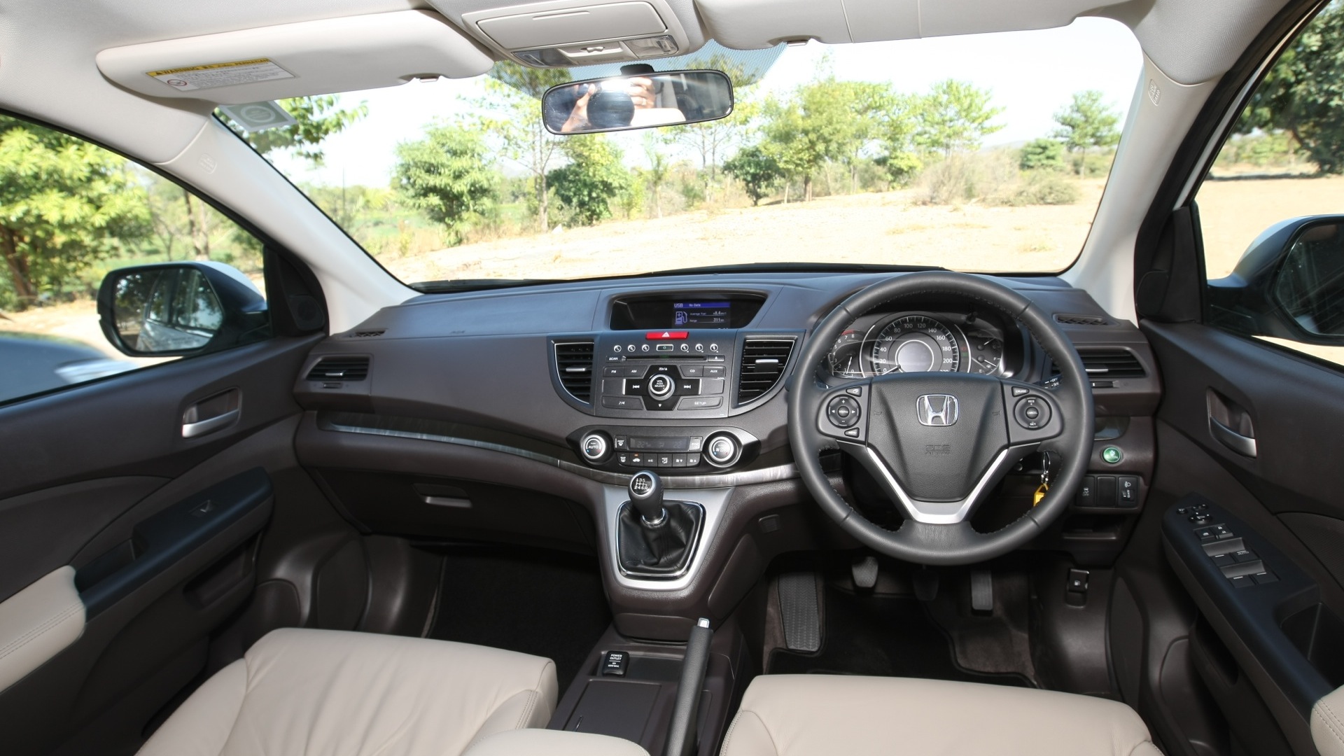 Honda-CRV-2013-CR-V-2-0-Interior