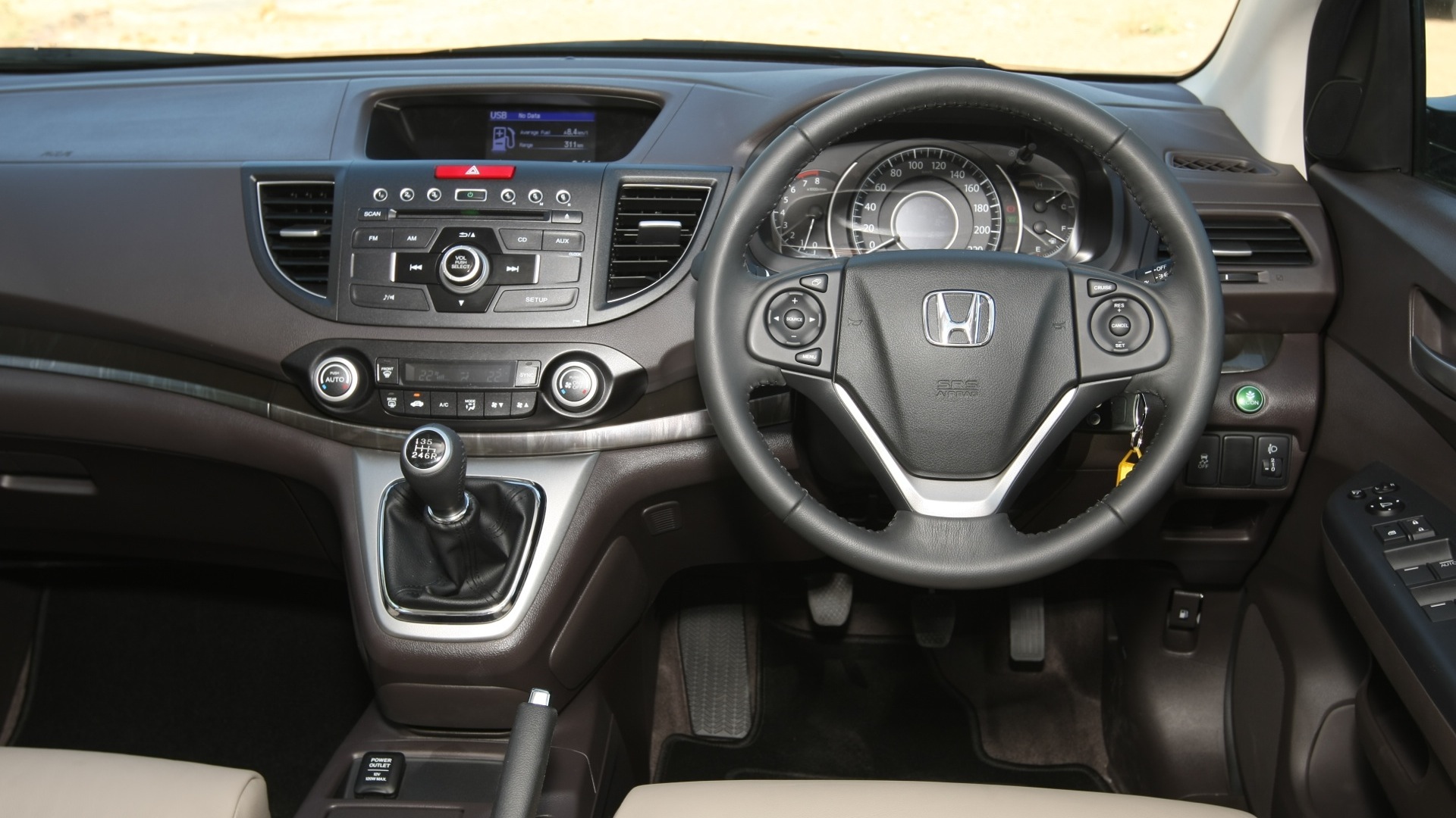 Honda-CRV-2013-CR-V-2-0-Interior