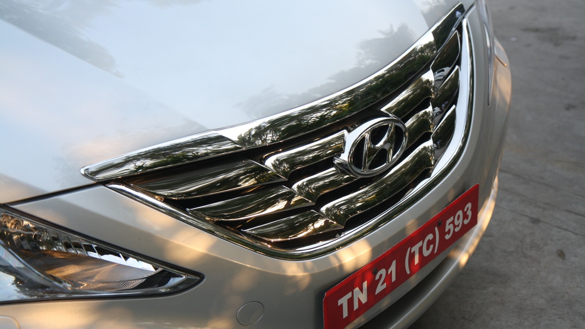 Hyundai-Sonata-2013-2-4-GDI-MT-Exterior