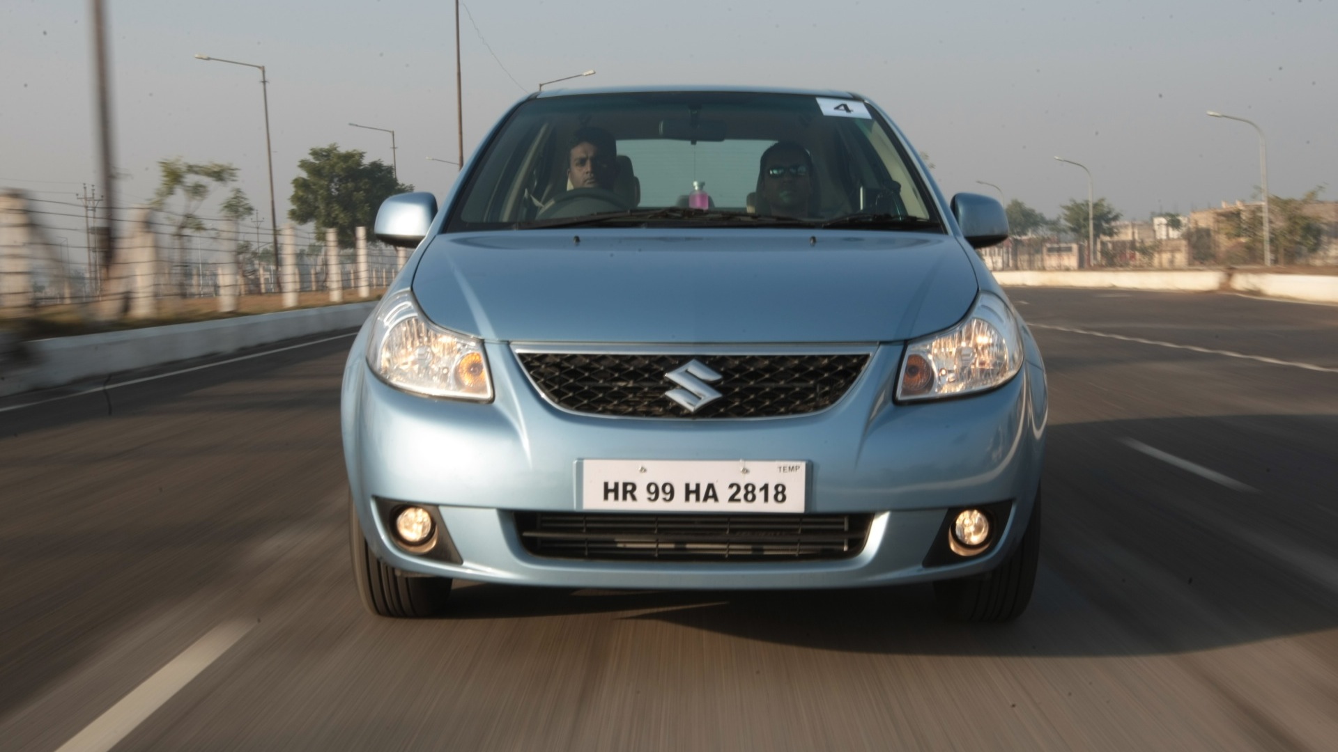 maruti-suzuki-sx4-2013-ZDi-exterior