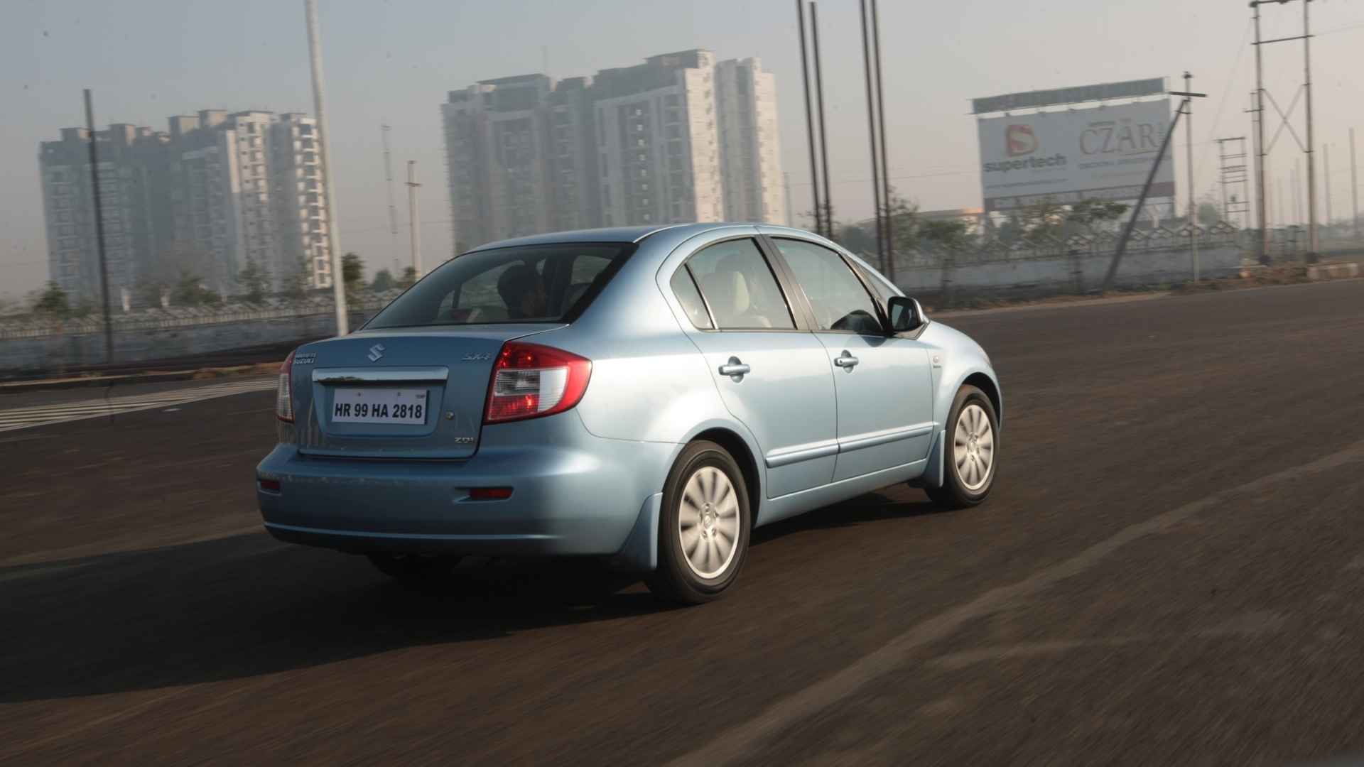 maruti-suzuki-sx4-2013-ZDi-exterior