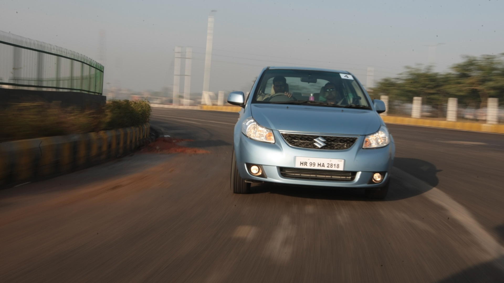 maruti-suzuki-sx4-2013-ZDi-exterior