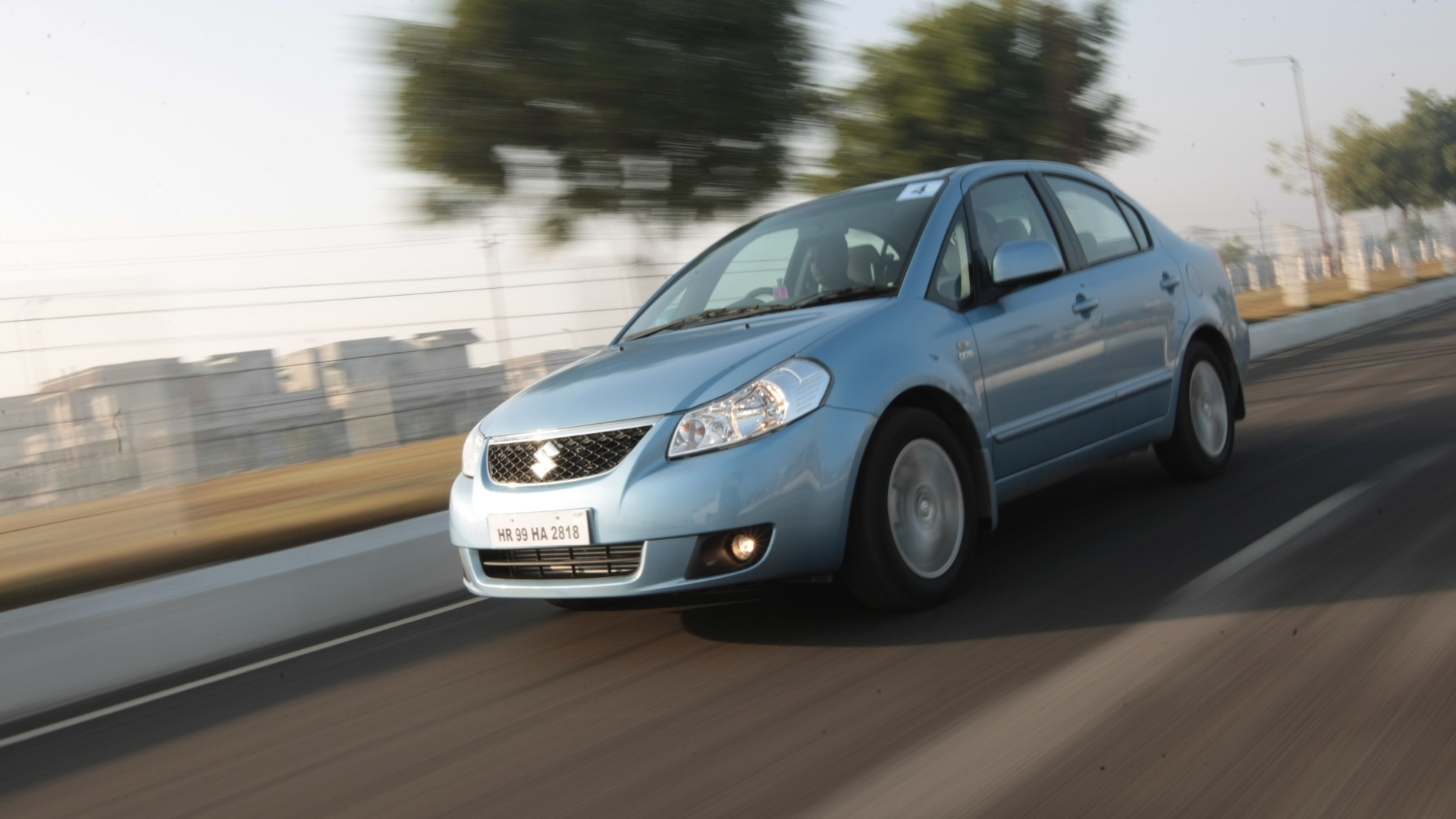 maruti-suzuki-sx4-2013-ZDi-exterior