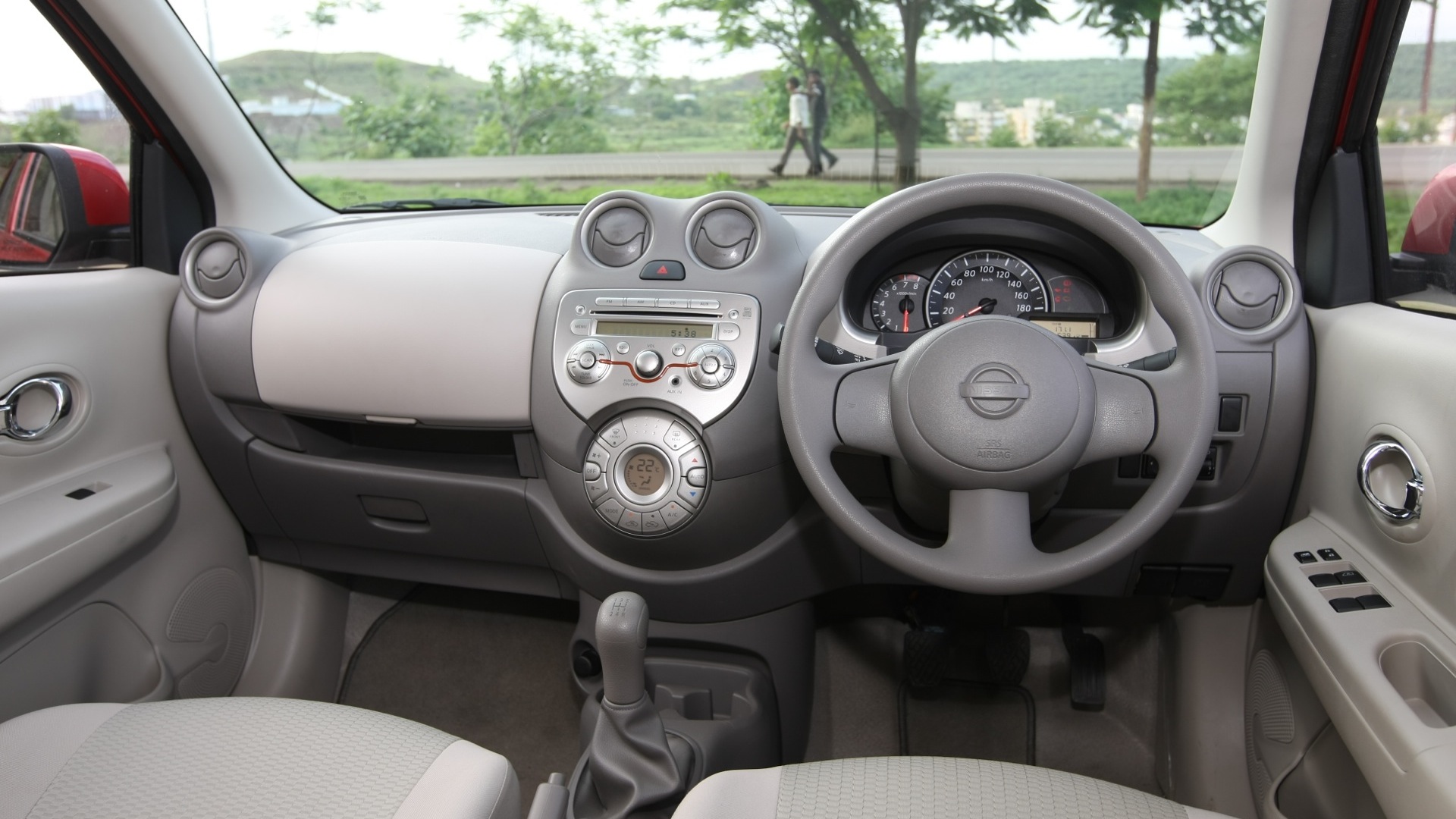 Nissan-Micra-2013-XE-Interior