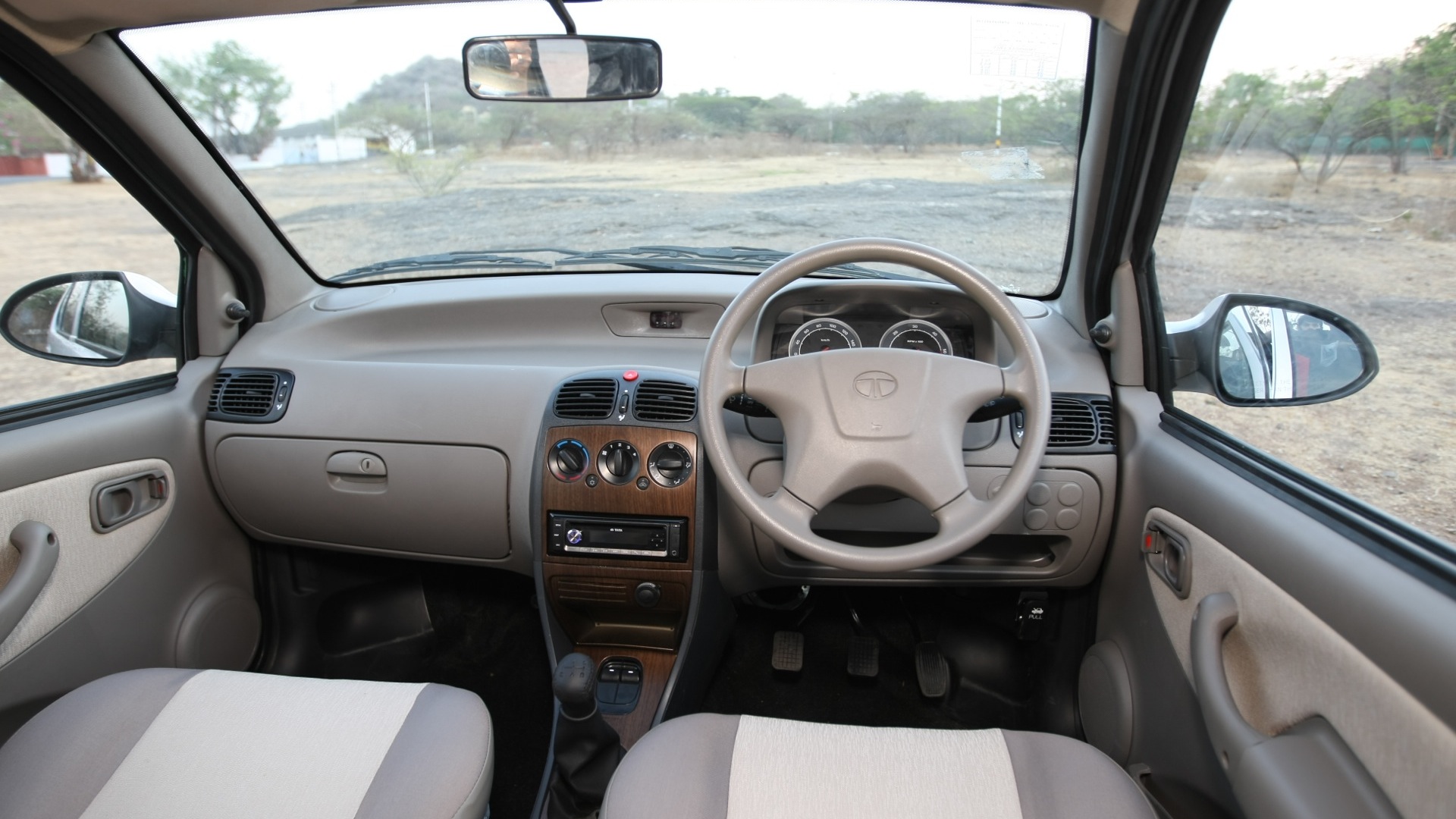 Tata Indica 2013 Ev2 Cr4 Le Interior Car Photos Overdrive