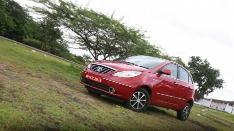 Tata-Indica-vista-2013-Quadrajet-ZX-Exterior