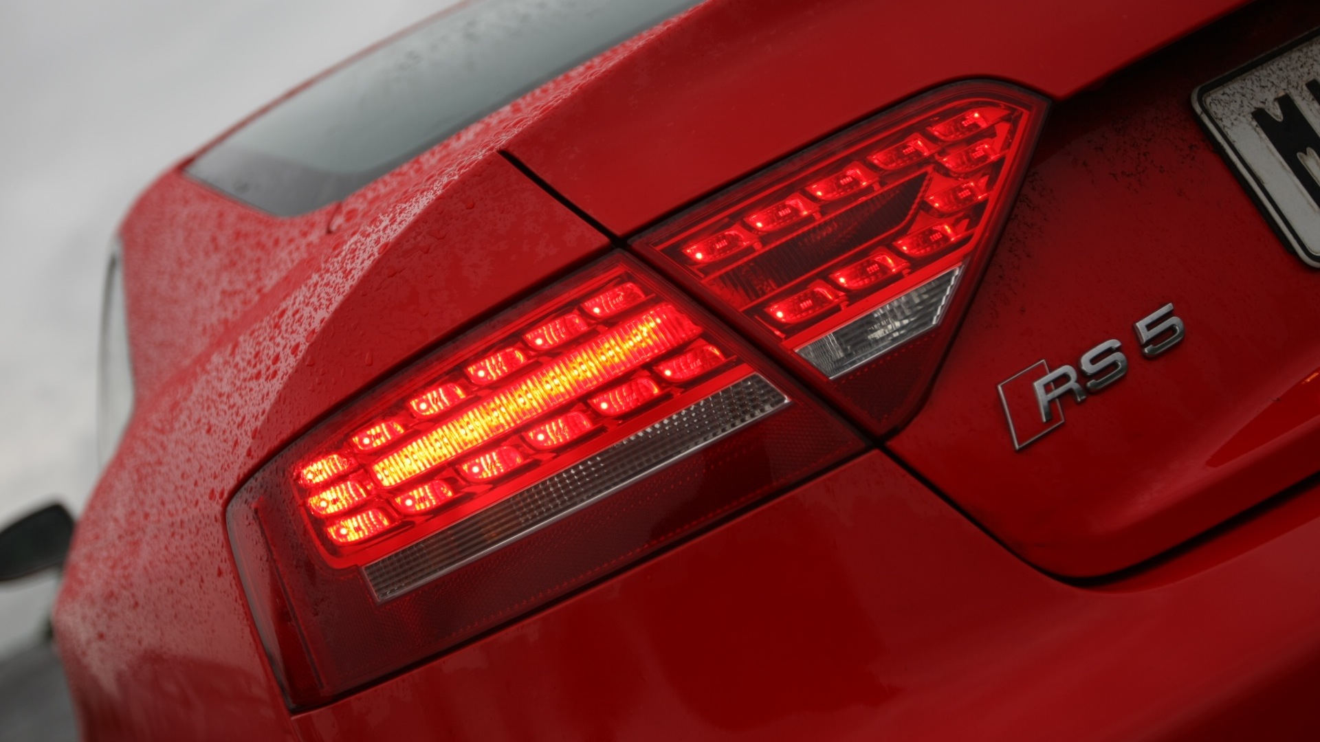 Audi-RS5-2012-STD-Exterior
