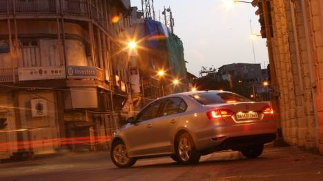 Volkswagen-Jetta-2011-1-6-Trendline-Exterior