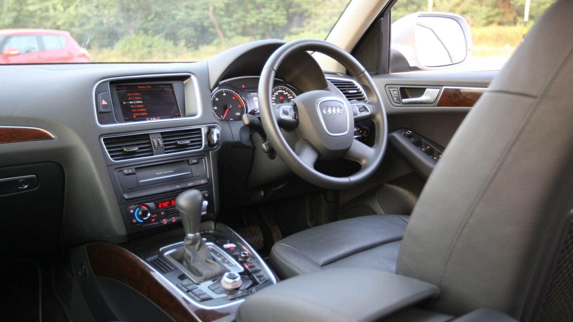 Audi-Q5-2013-2-0-TDI-Quattro-Compare