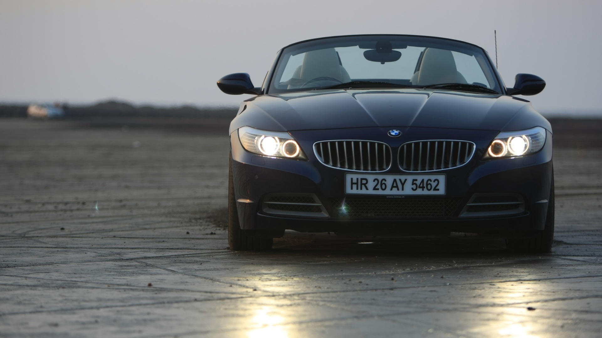 BMW-Z4-2013-sDrive-3-5i-Exterior