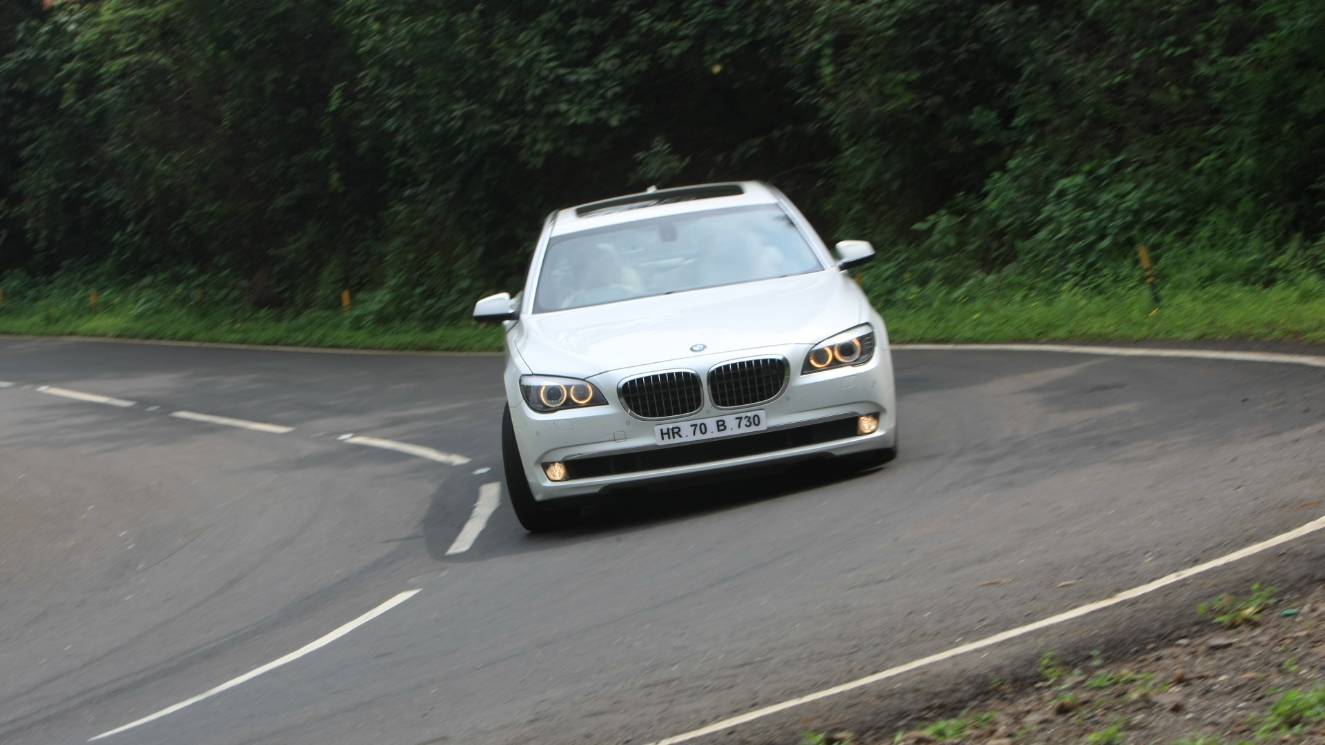 BMW-7-Series-2013-730-LD-Exterior