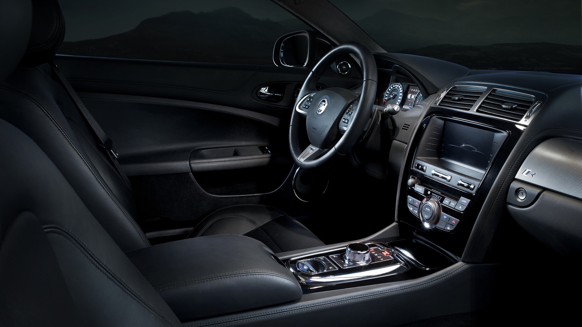 Jaguar  XKR 2013 coupe
