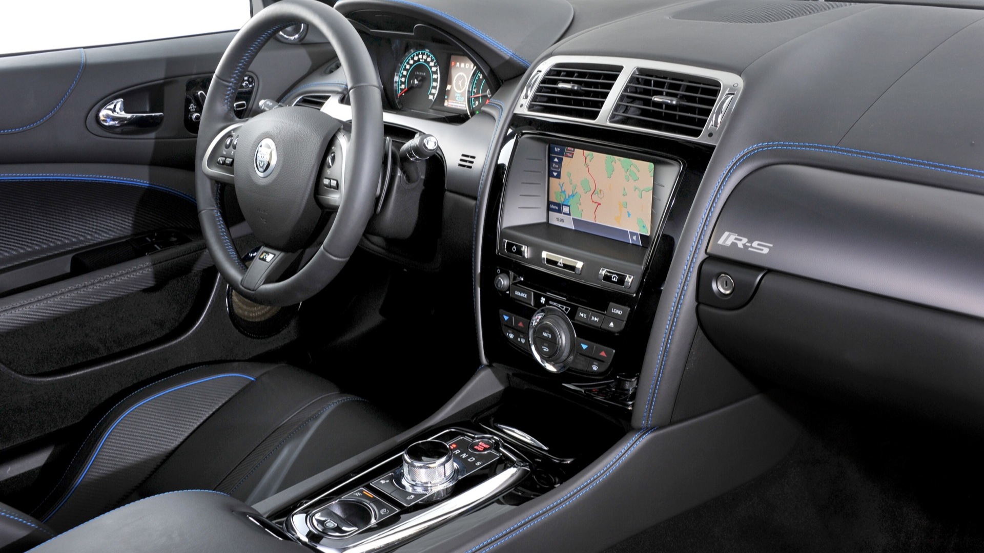 jaguar-xkrs-2013-coupe Interior