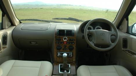Tata-Safari-2013-2-2-Dicor-LX-2WD Interior