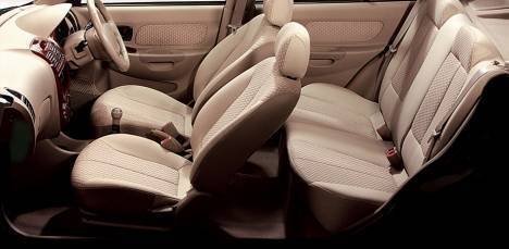 Hyundai-Accent-2013 Interior