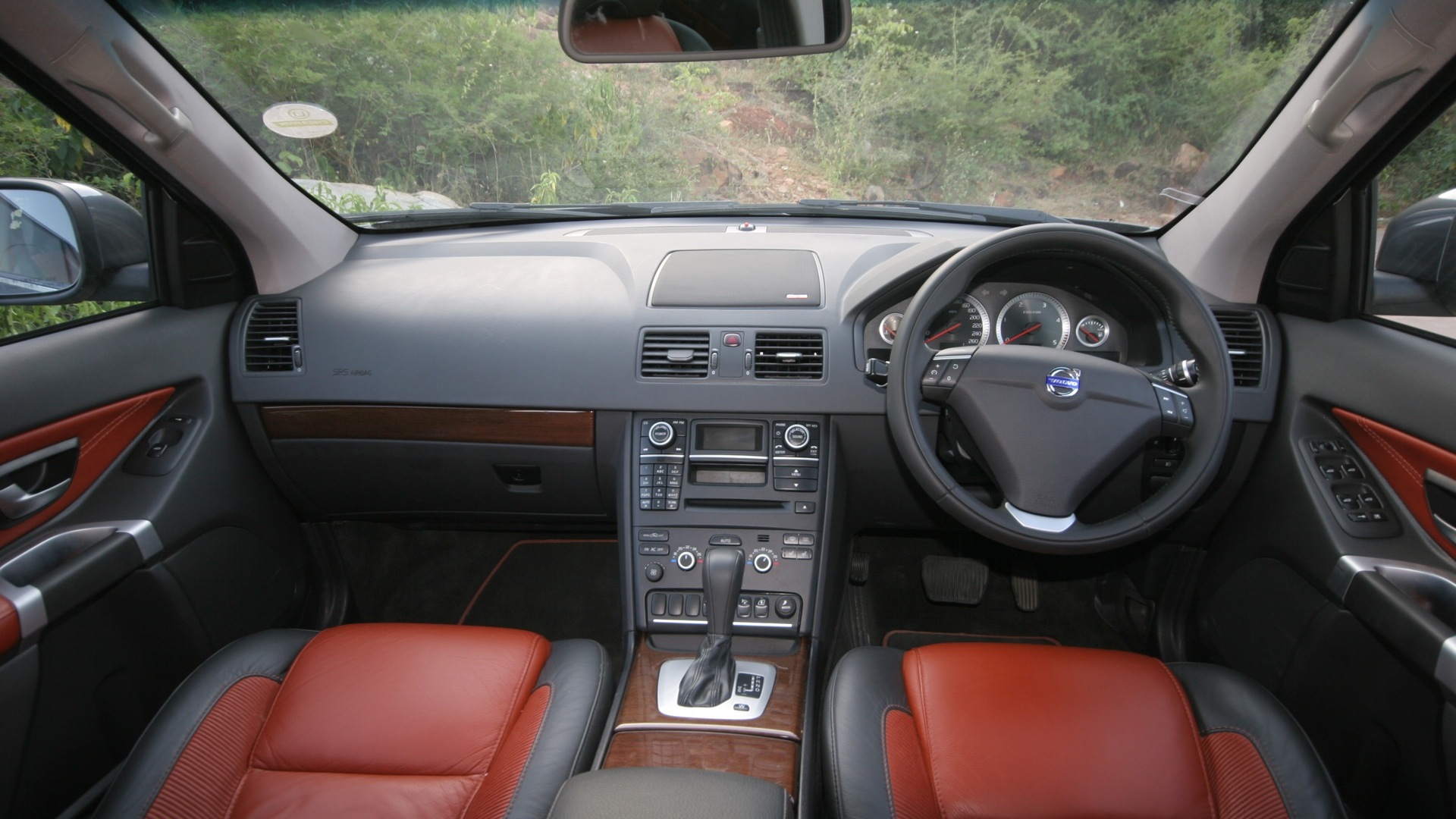 Volvo-XC90-2013 Interior