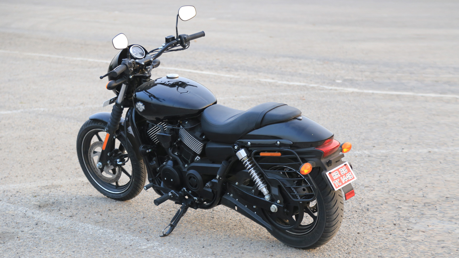 Harley Davidson Street 750 2014 STD Compare