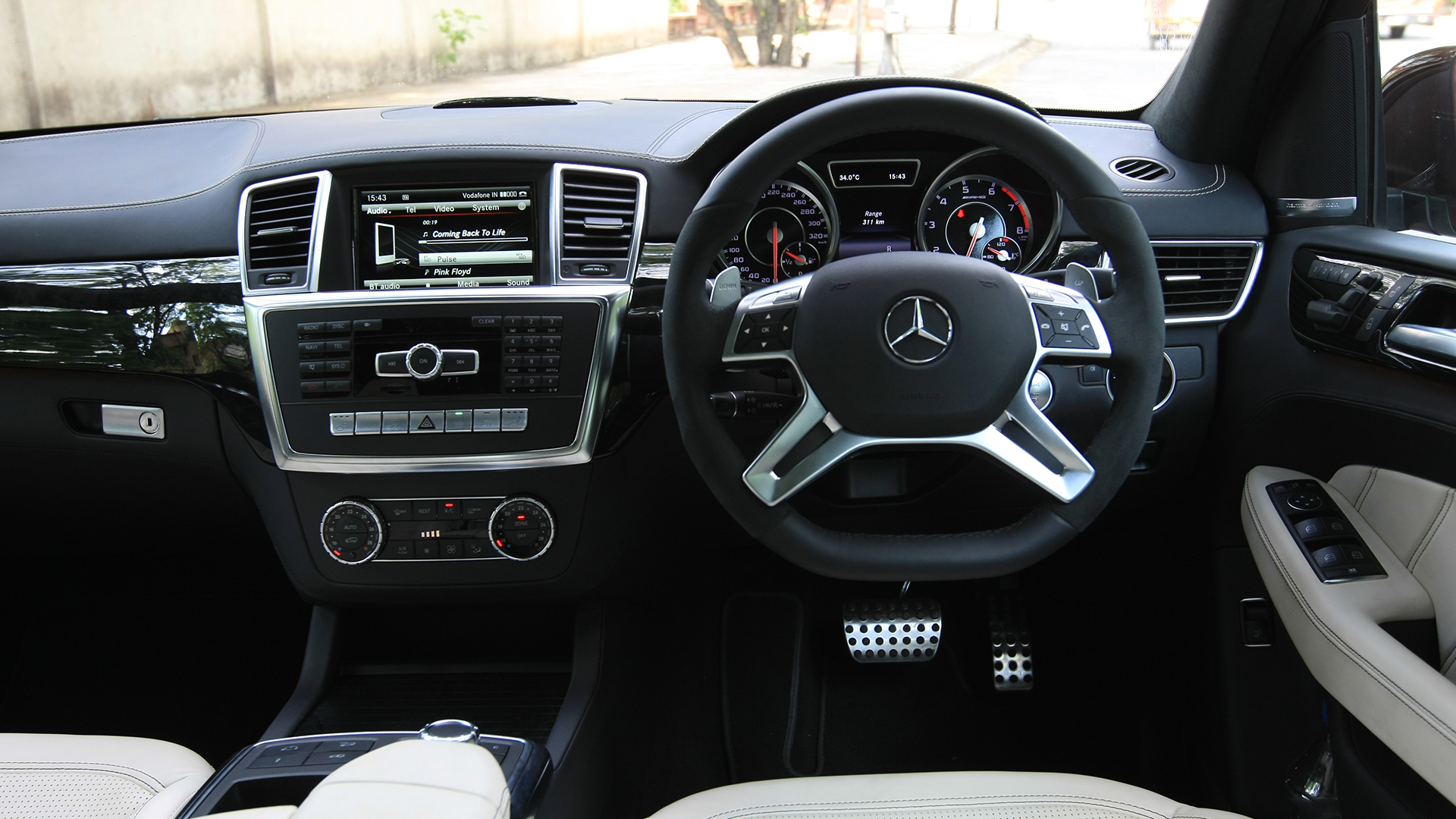 Mercedesbenz ML-63 2014 AMG Interior
