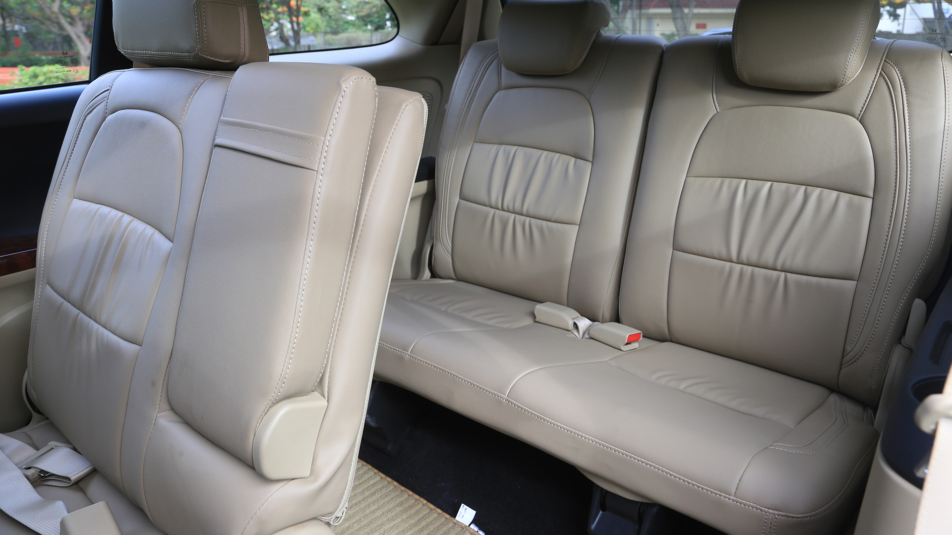 Honda-Mobilio-2014 Interior