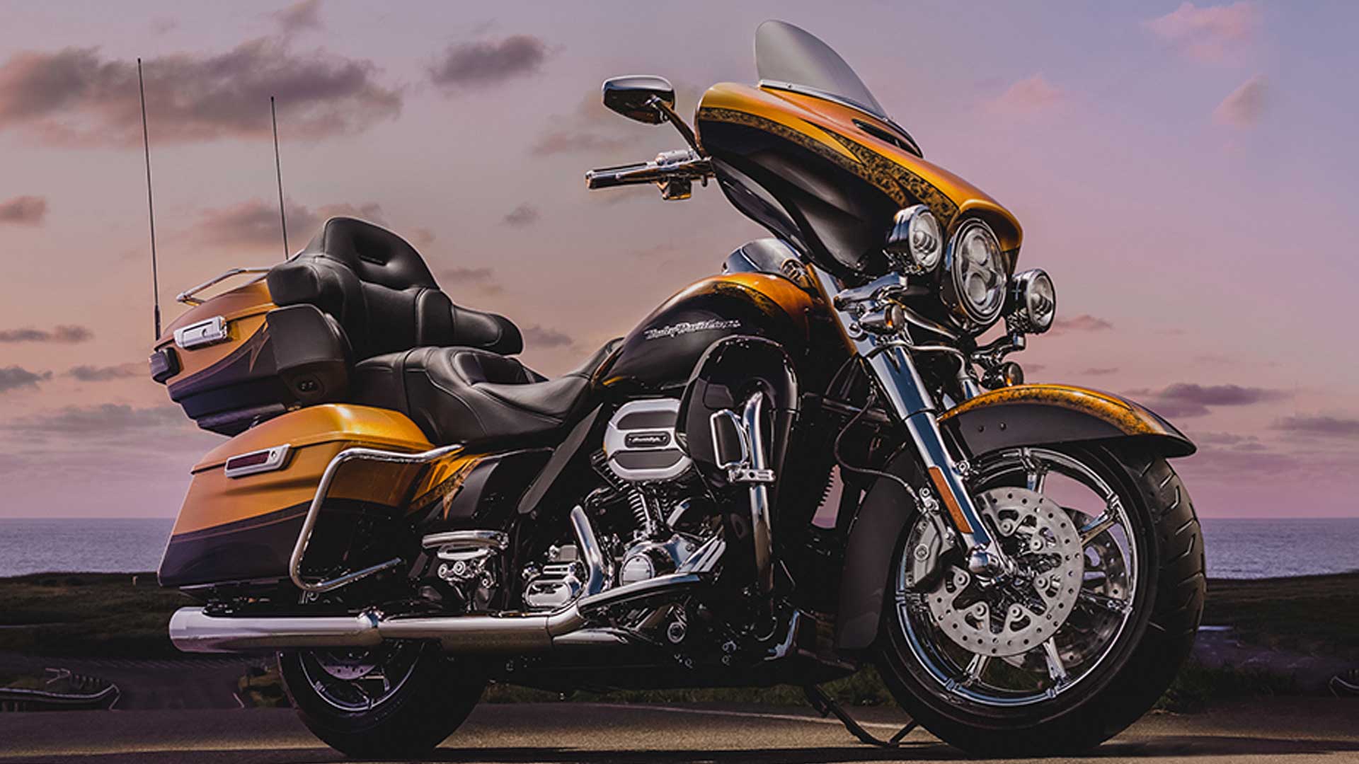 Harley-Davidson CVO Limited 2015 STD Exterior