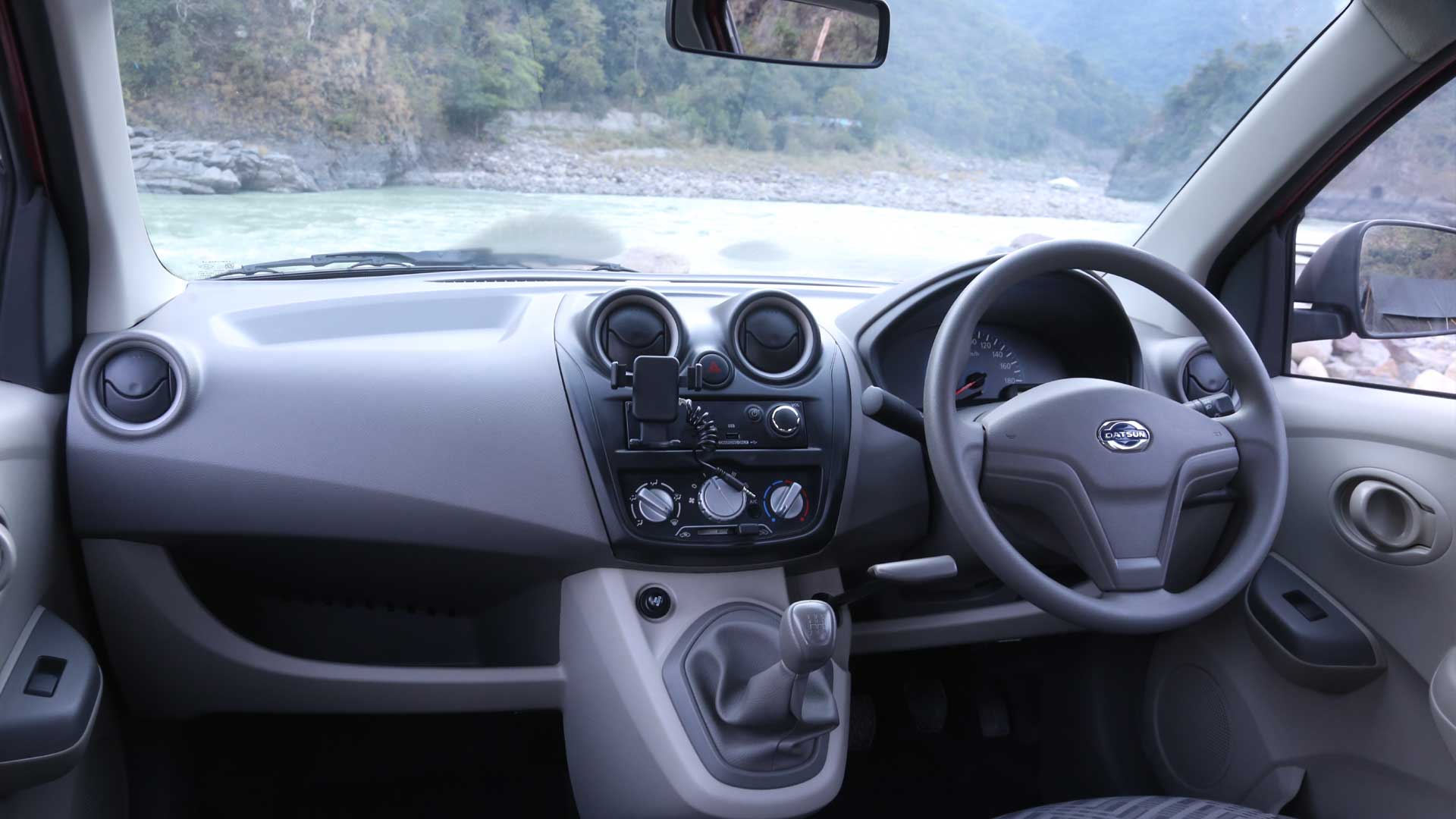 Datsun Go Plus 2015 Interior Car Photos Overdrive