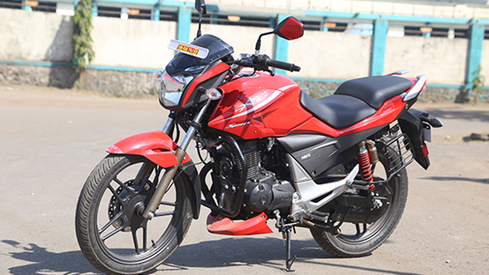 Hero Xtreme Sports 2015 Price Mileage Reviews Specification