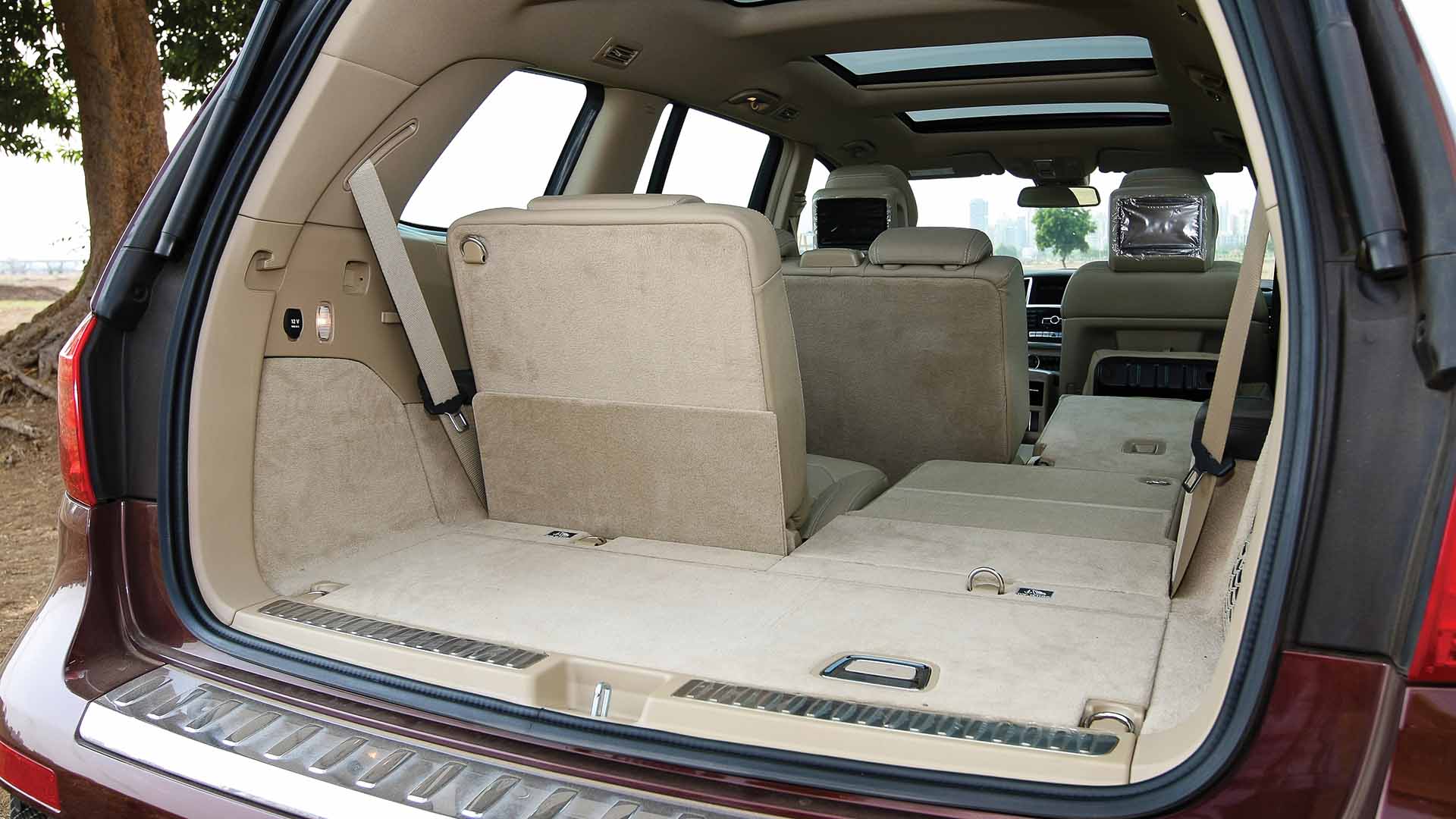 Mercedes-Benz-gl-class-2013-GL-350-CDI-luxury Interior