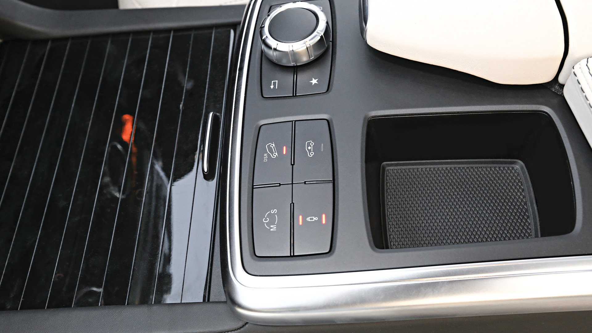 mercedesbenz-glclass-2014-GL63 AMG Interior