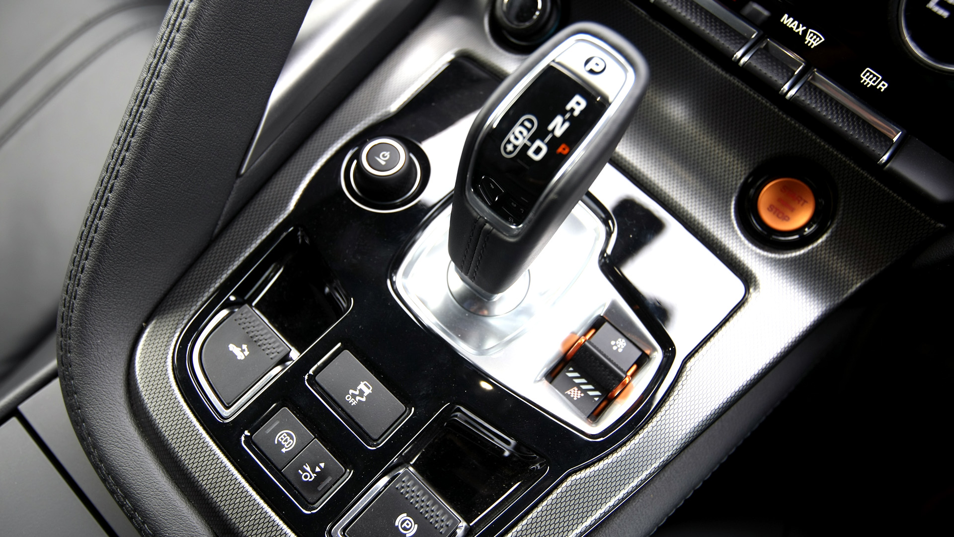 Jaguar F type 2013-V8 S Interior