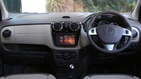 Renault-lodgy-2015-Base 110 dCi Interior