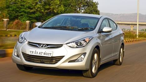 Hyundai Elantra Crdi Price In India Mileage Reviews Colours Specification Images