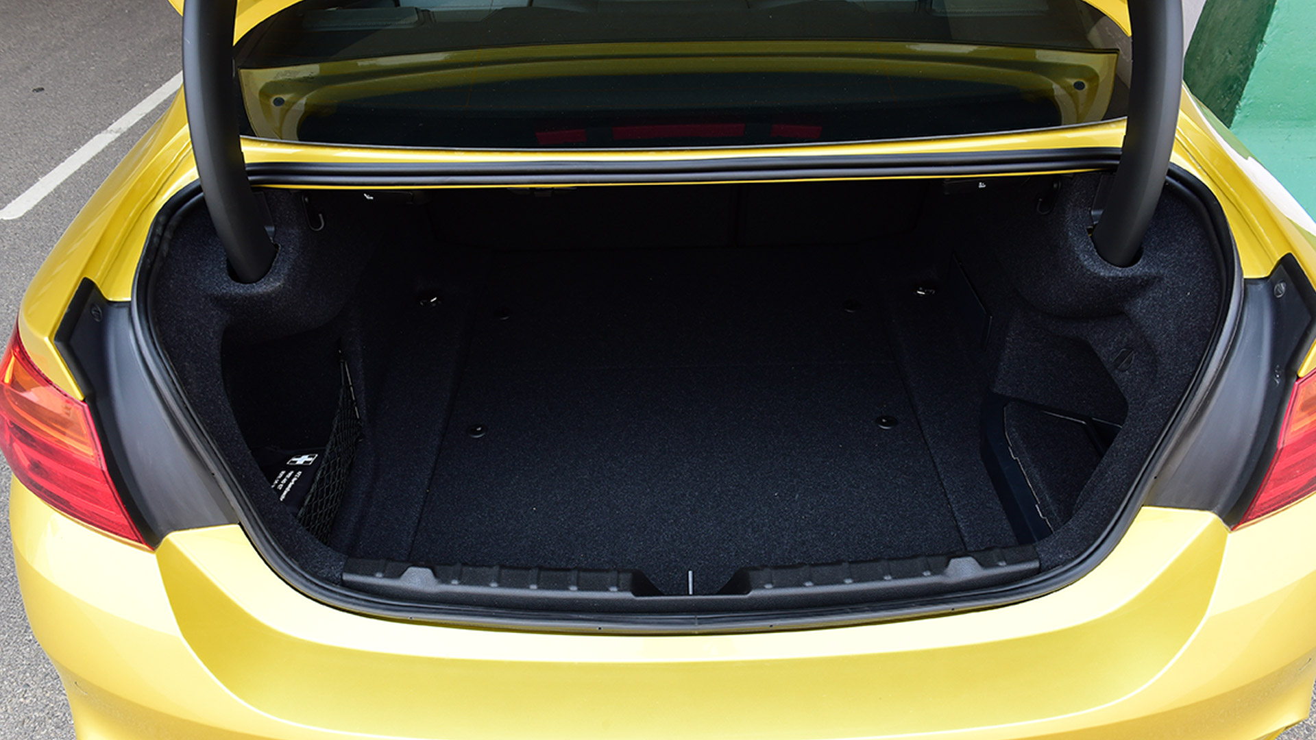 BMW M4 Coupe 2015 STD Interior