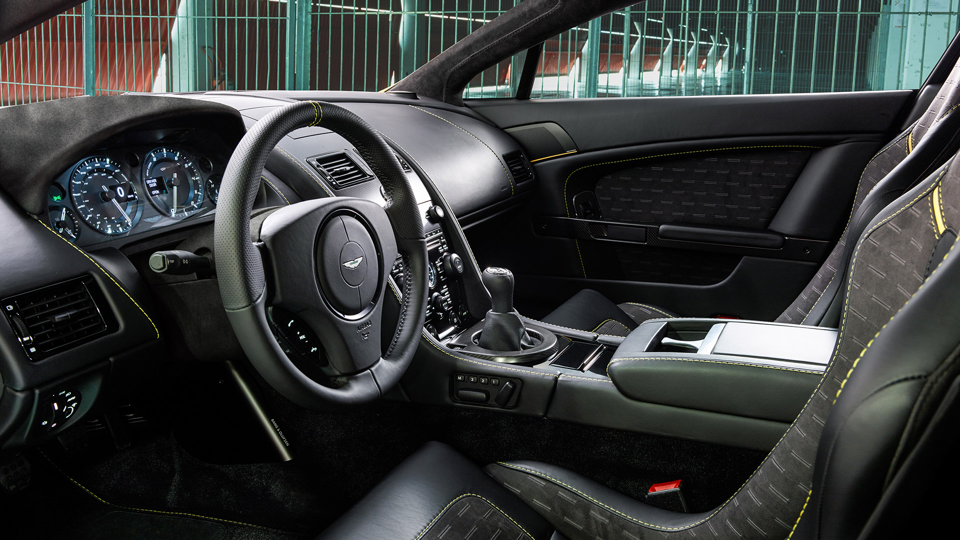 Aston Martin Vantage N430 2013 STD Interior