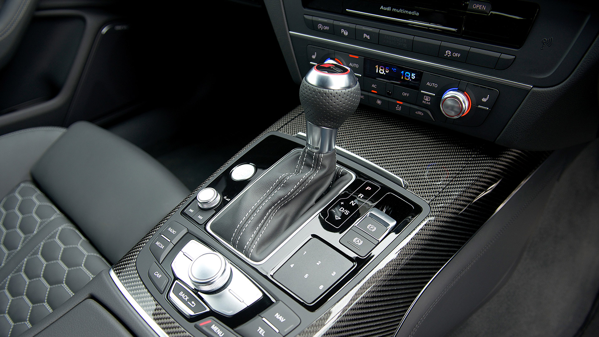 Audi RS 6 Avant 2015 STD Interior