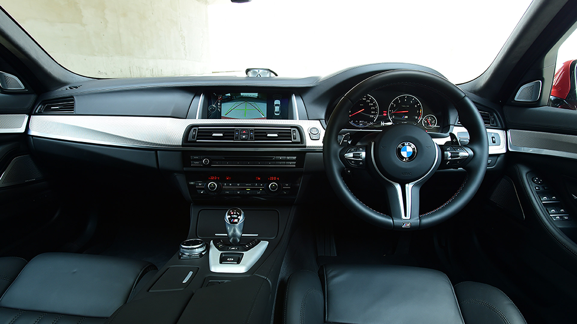 BMW M5 2014 STD Interior