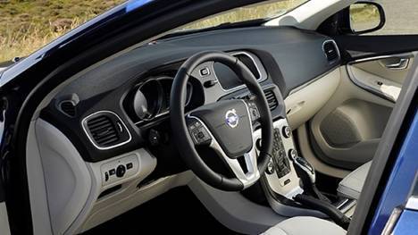 Volvo V40 2015 D3 R Design Interior