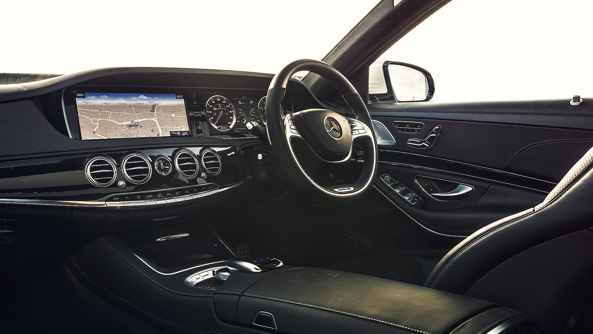 MercedesBenz Sclass 2015 S63 AMG Sedan Interior