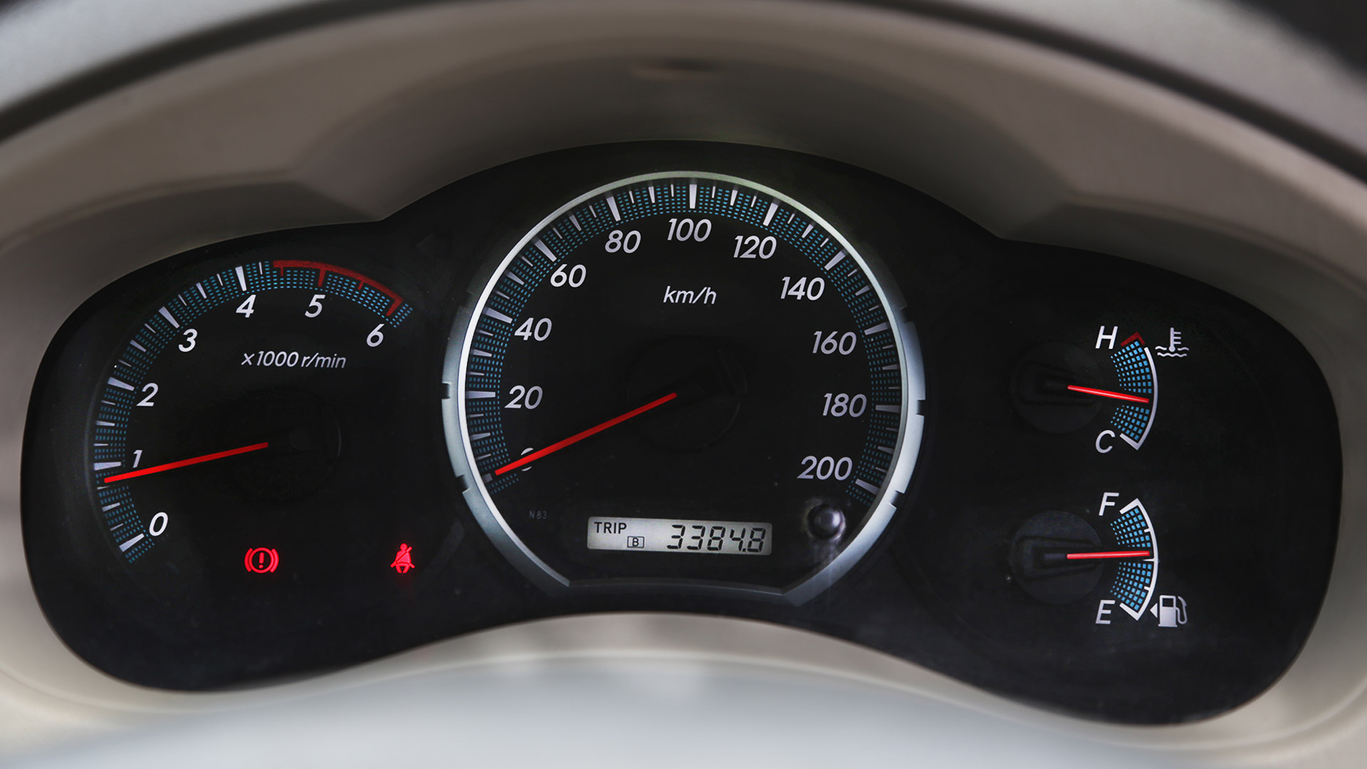 Toyota Innova 2015 2.5G 7 Seater Interior