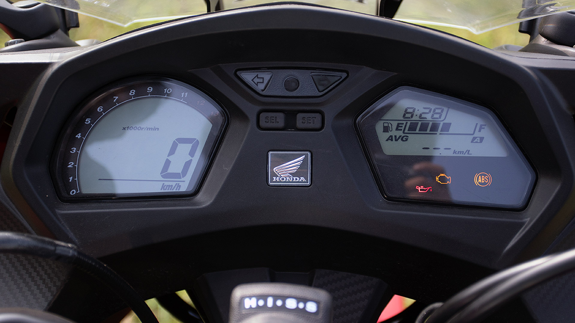 Honda CBR650F 2015 STD Compare