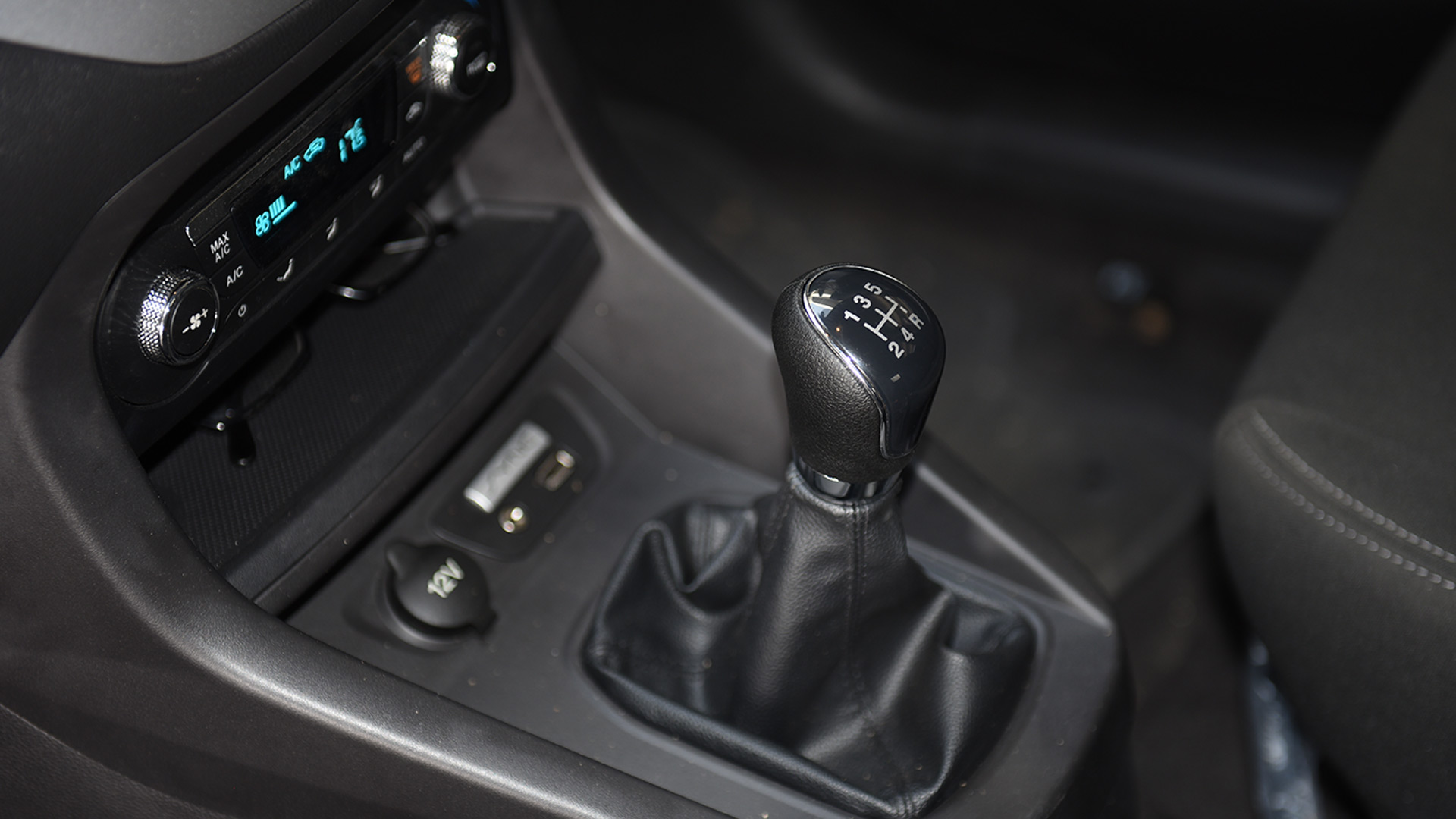 Ford Figo 2015 1.5 Diesel Base Interior