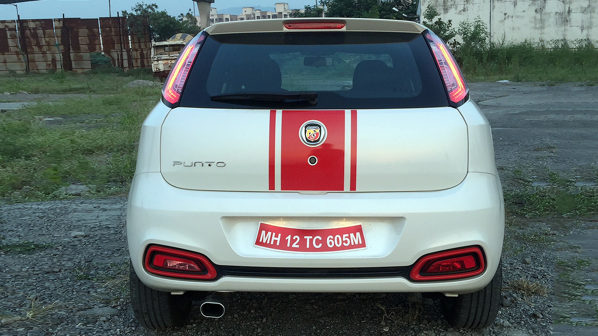 Fiat Abarth Punto 2015 STD Compare