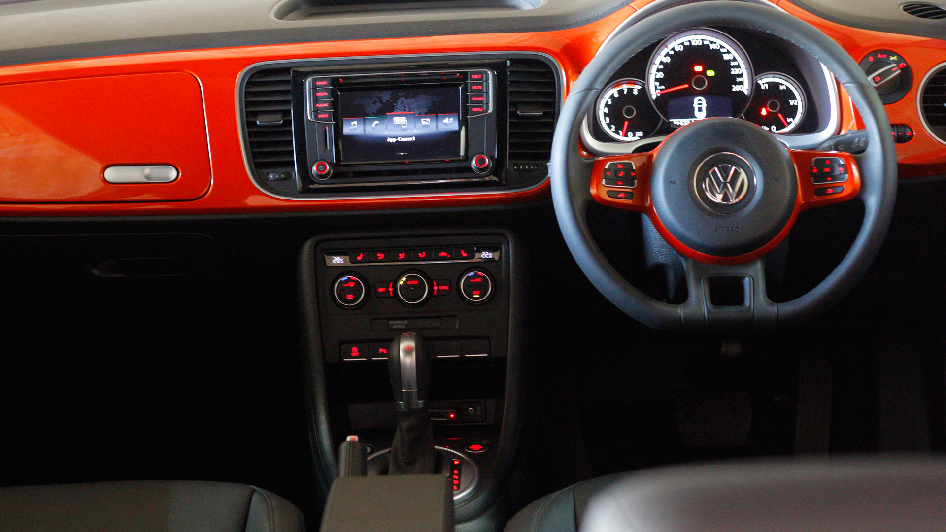 Volkswagen Beetle 2016 STD Interior