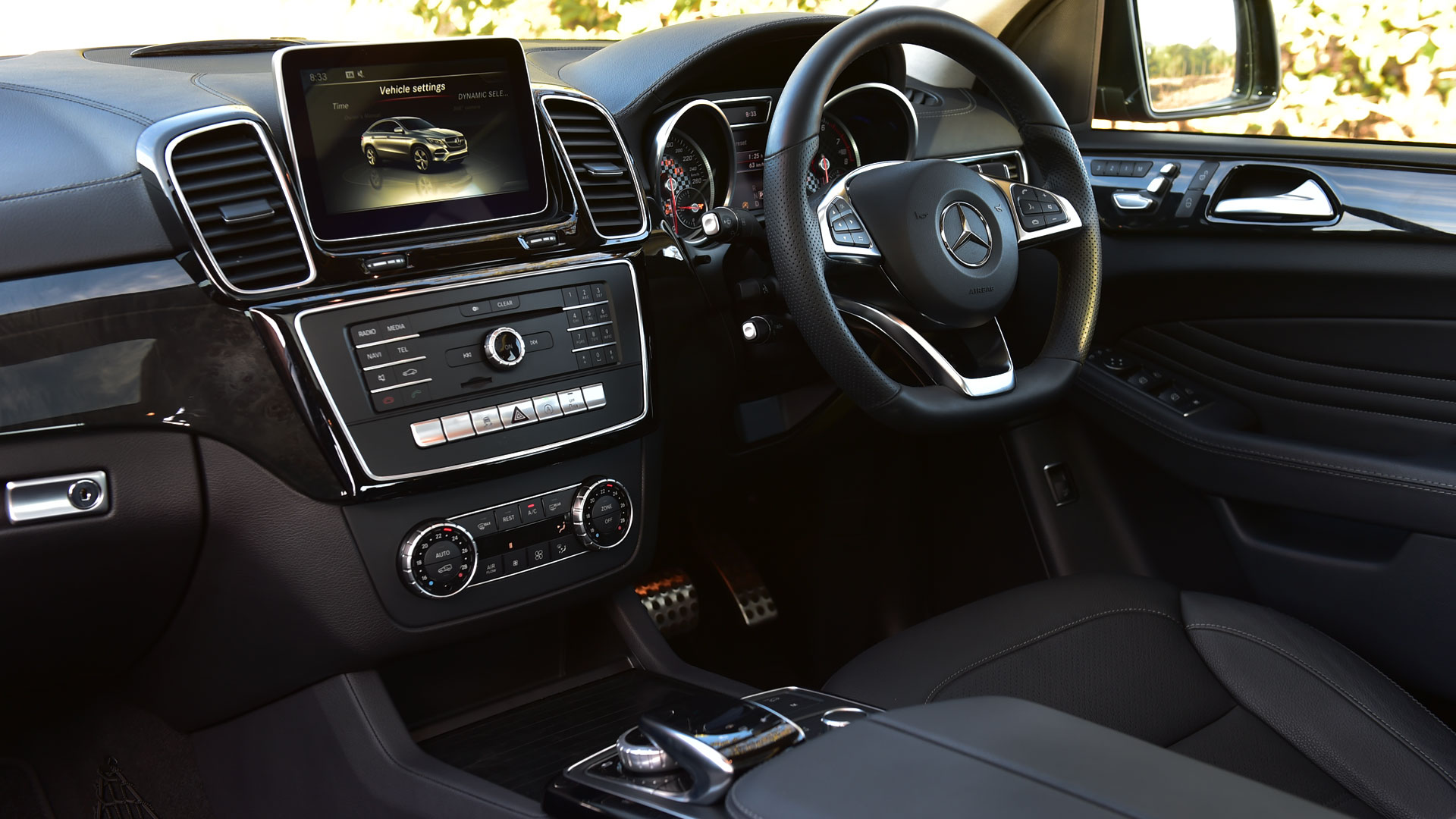Mercedes Benz GLE 2016 450 AMG Coupe Interior