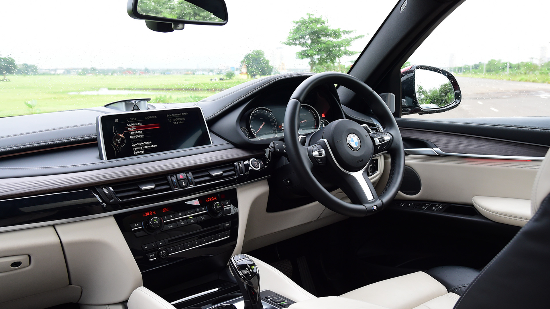 BMW X6 2015 xDrive40d M Sport Exterior