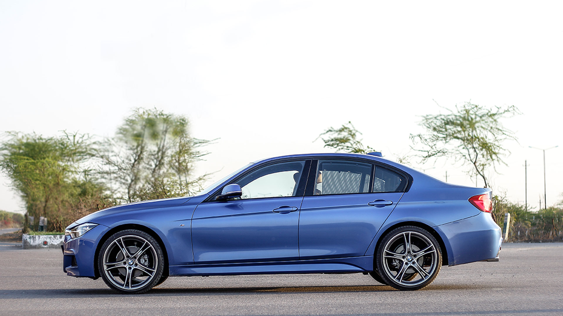 BMW 3 series 2015 320d Luxury Line Exterior